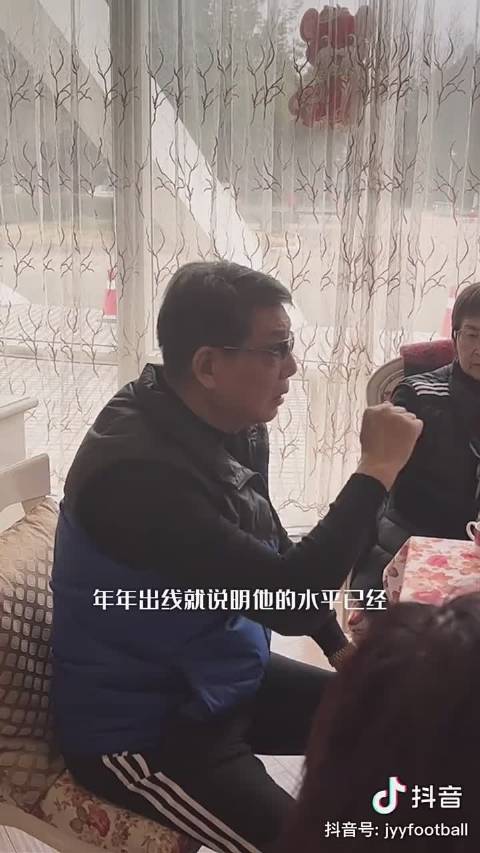 video-poster