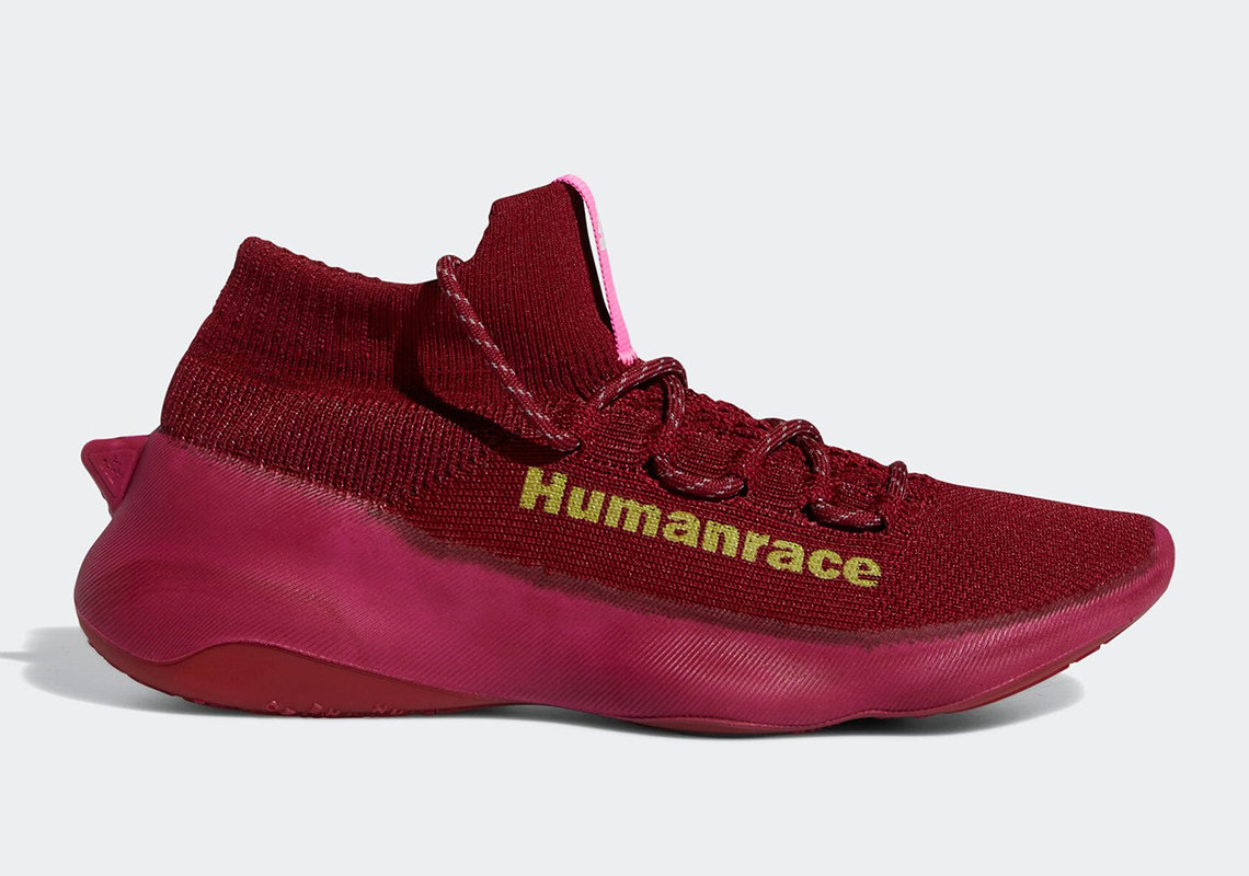由adidas携手pharrellwilliams打造的鞋款humanracesi