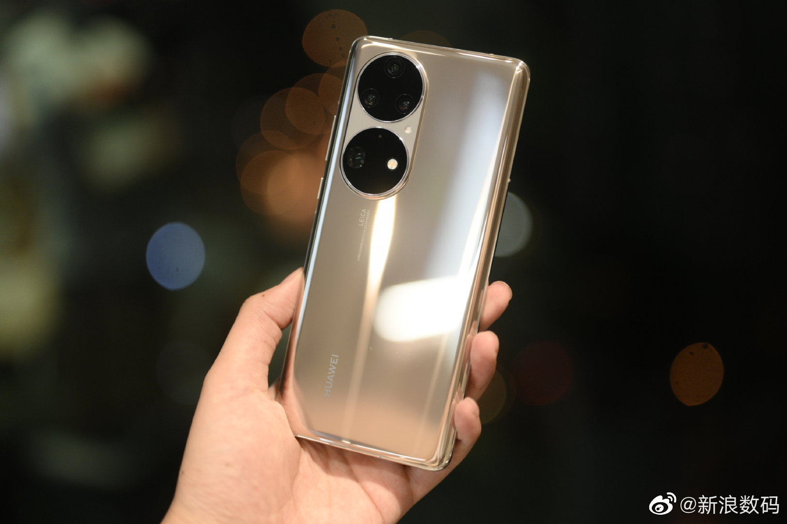 华为p50pro可可茶金真机高清图赏这个配色你喜欢吗