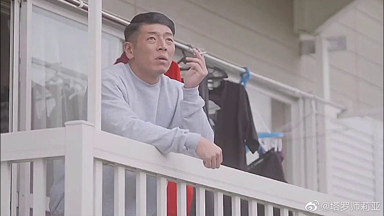 video-poster