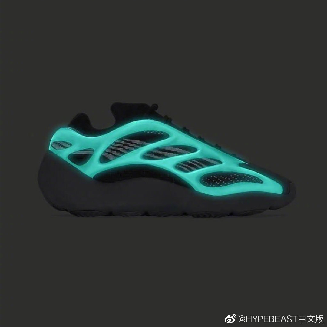 adidasyeezy700v3全新配色曝光,个人欣赏不来