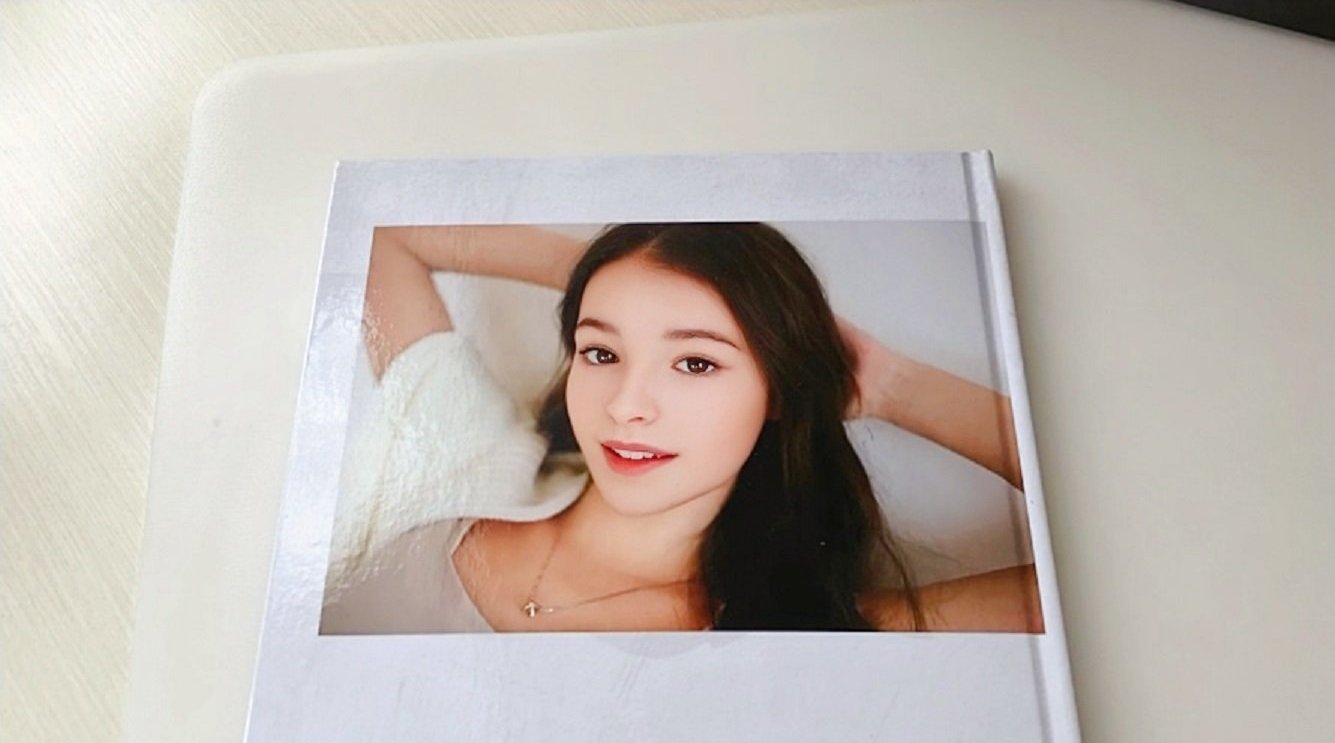 video-poster