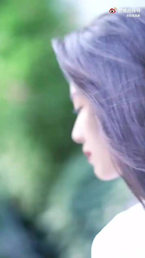 video-poster