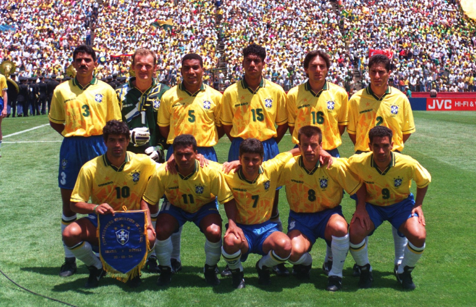 94年世界杯的巴西首发阵容你能叫出图中几位球员的名字