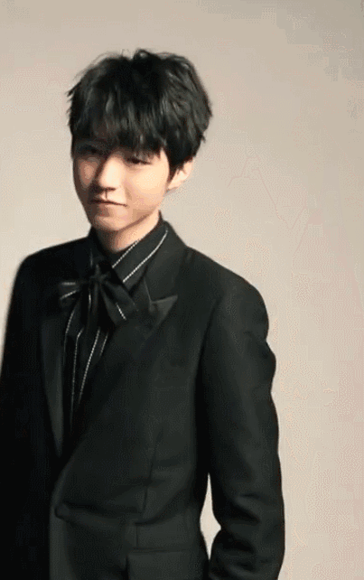 西装 403_642 竖版 竖屏 gif 动态图 动图