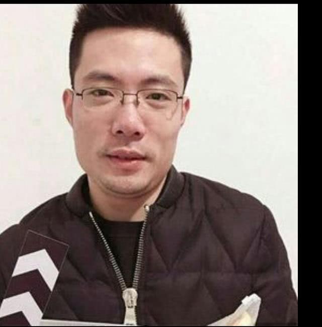 大家都觉得大司马进错了行业,因为大司马在生活中的外号就叫呆头鹅,没