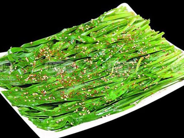 锡纸烤韭菜的做法图片