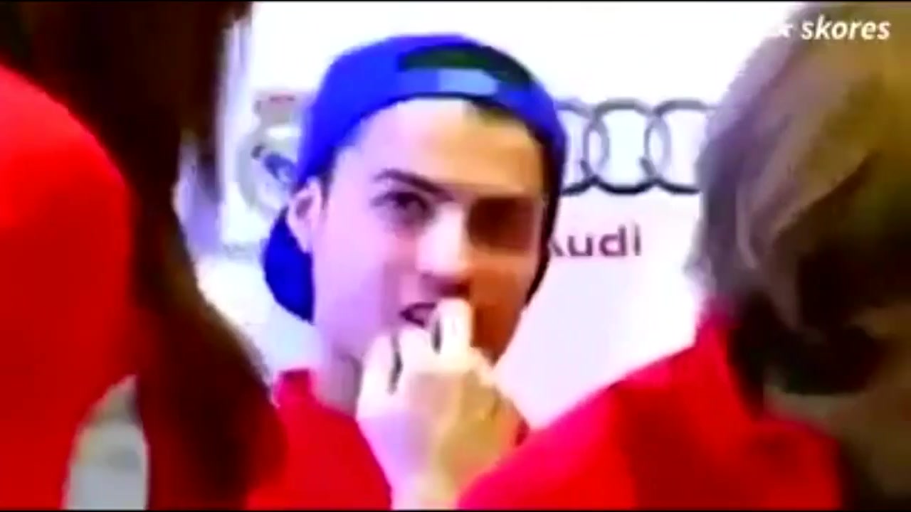 video-poster