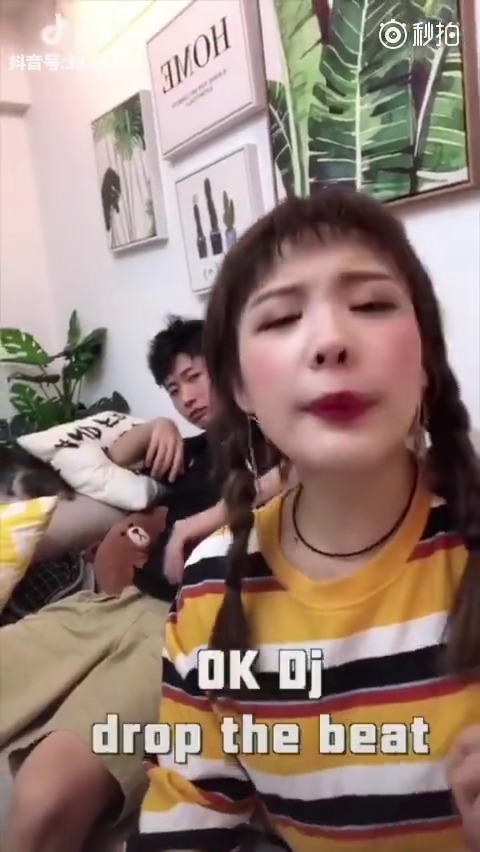video-poster