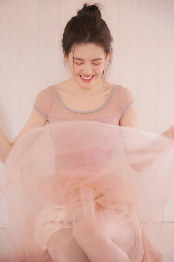 雪白肌天使芭蕾小姐姐是你喜欢的类型吗