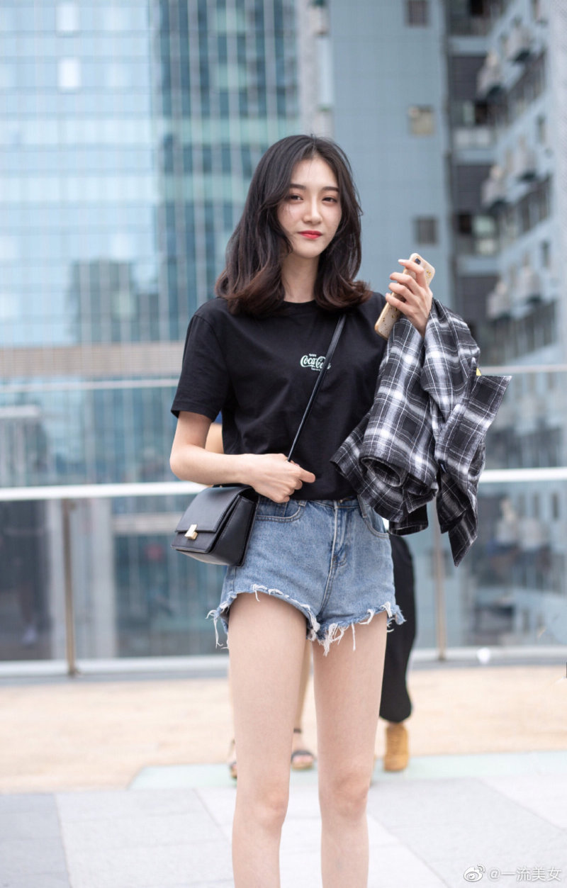 穿匡威的女孩子,你觉得好看吗 zt