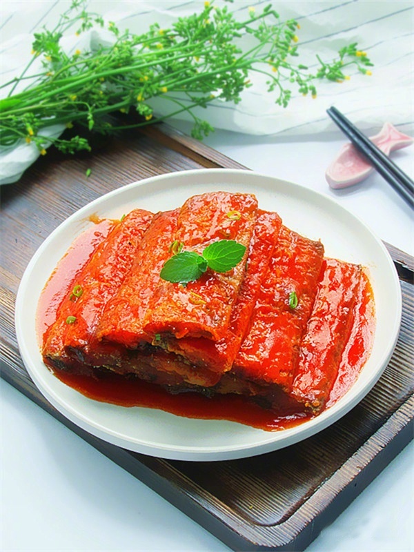 茄汁带鱼,微酸微甜.咸香不腻,兄弟们学会了在家人面前露一手吧