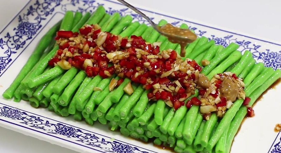 芝麻酱拌长豆角,做法简单,特别美味,jrs动手做起来吧