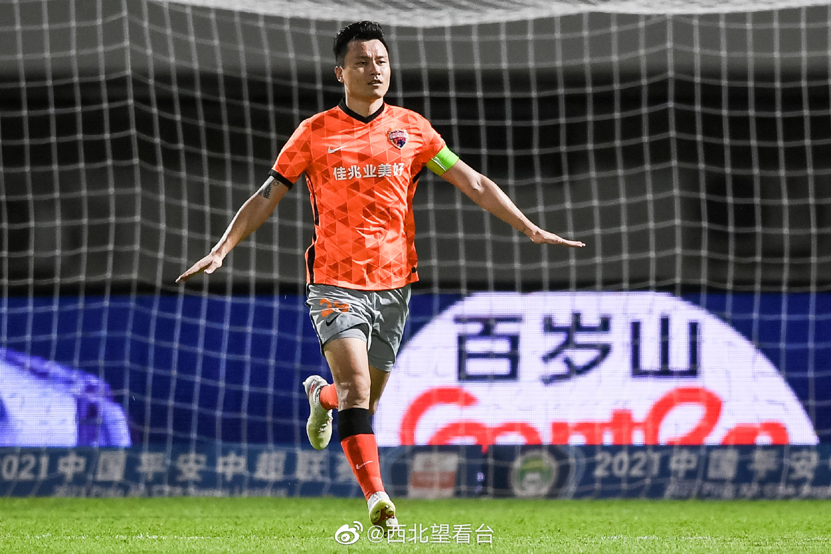 郜林帮助深圳队登顶