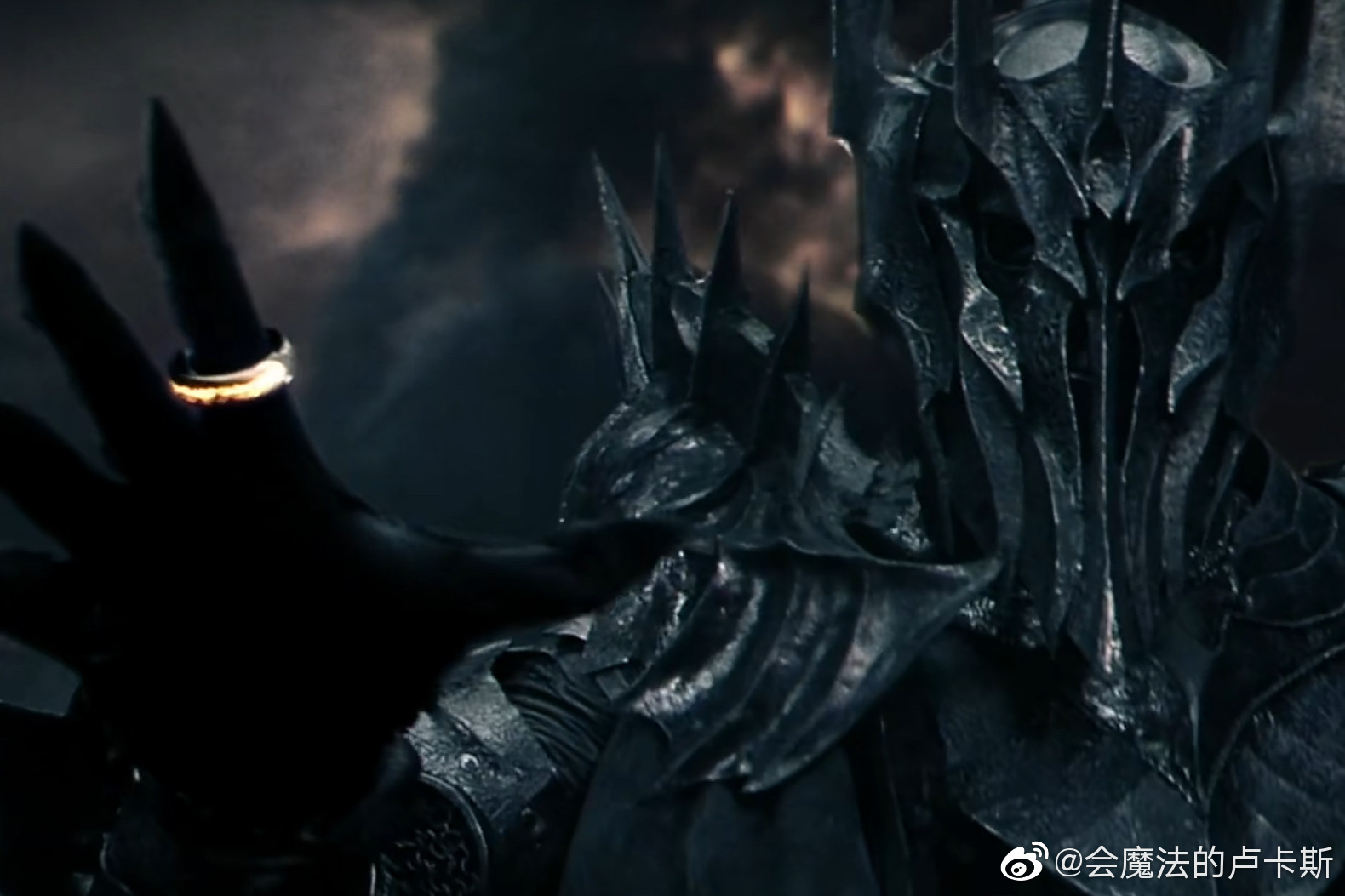 自从知道铸戒高手索伦有个外号是中土周大福以后现在觉得他莫名可爱了