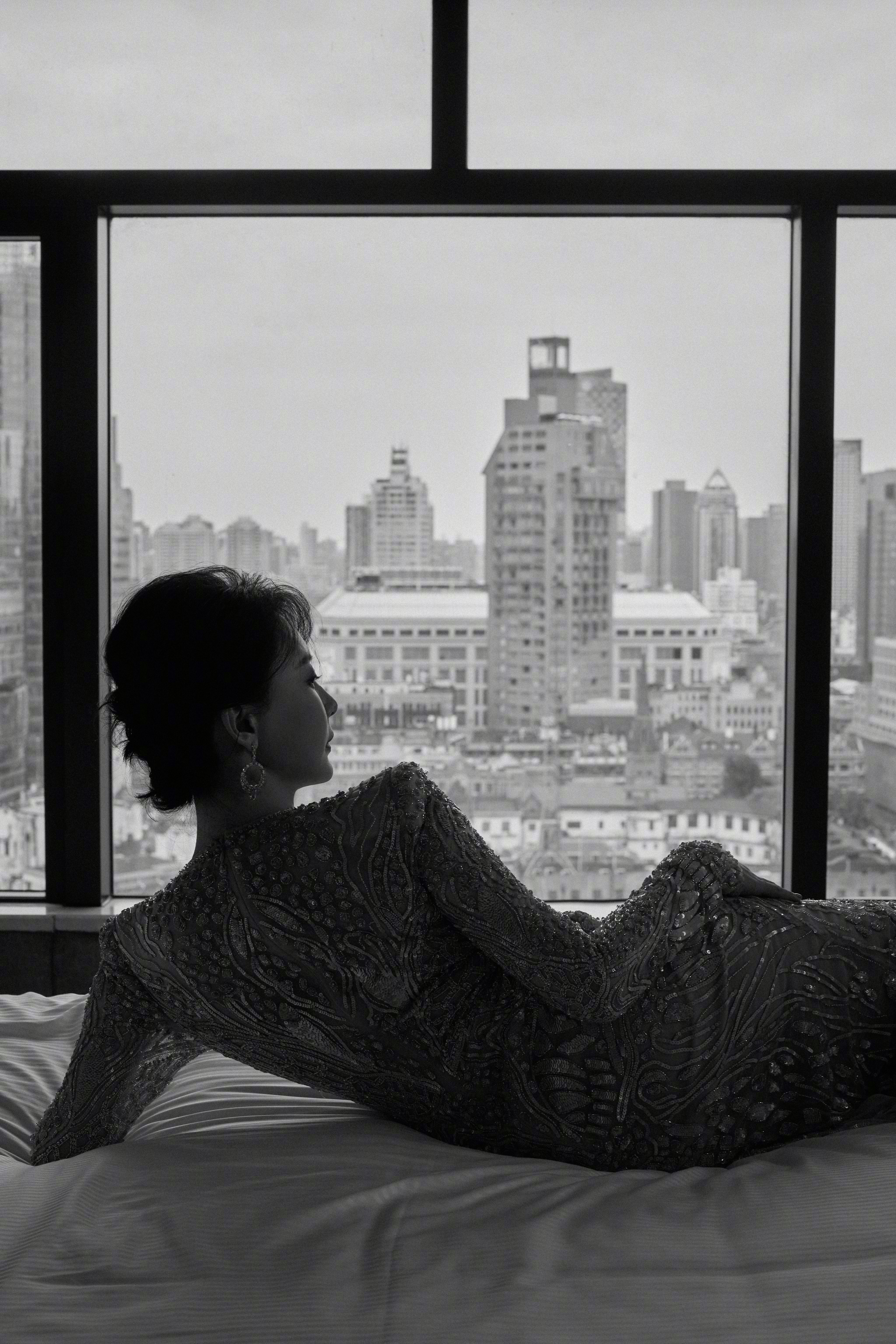 陈数钻石流光长裙造型什么水平