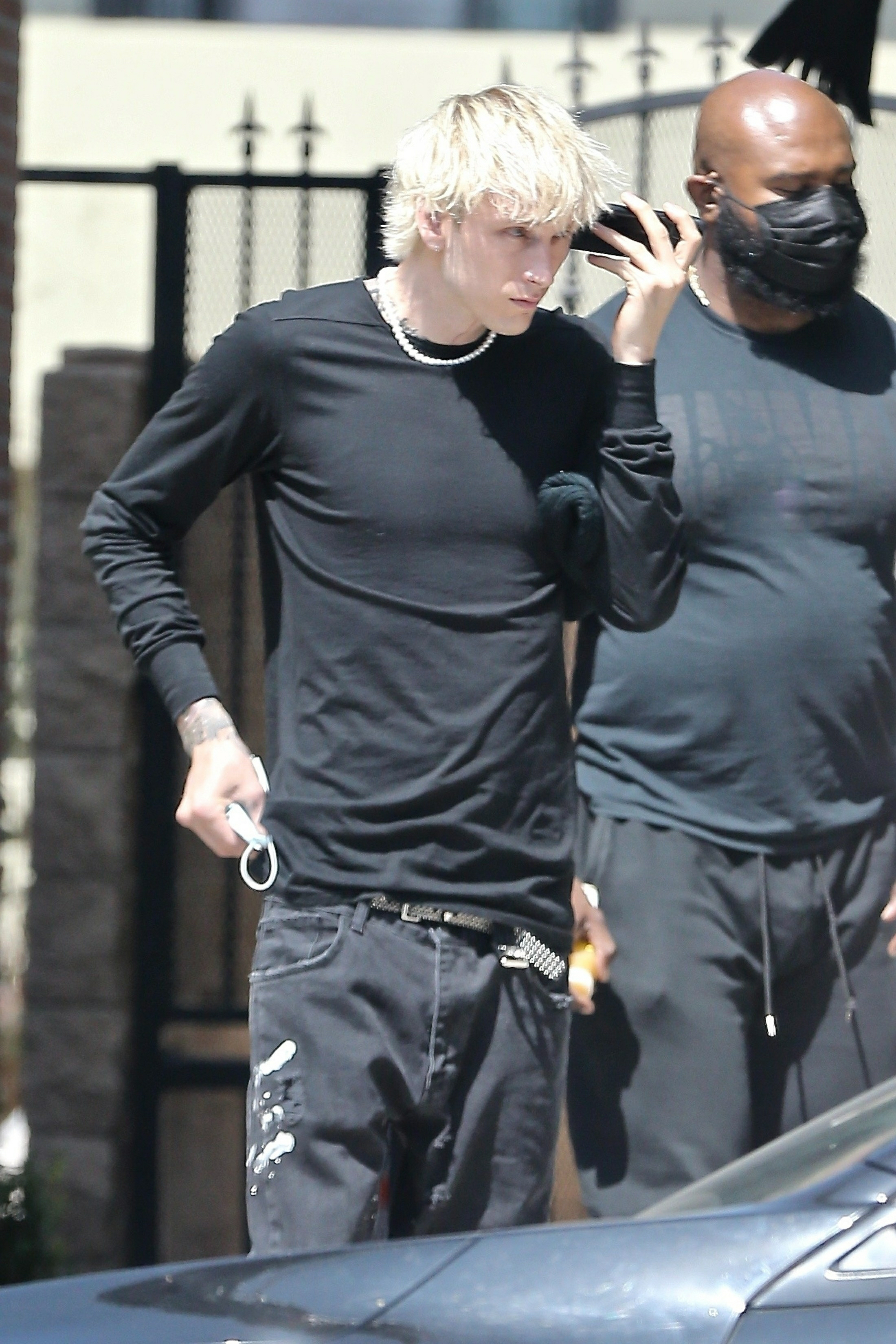 超型枪哥machinegunkelly新街拍