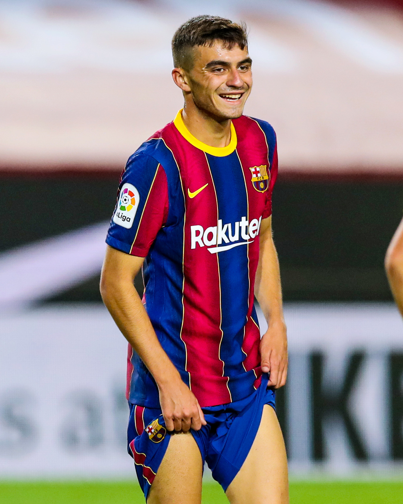 佩德里巴萨生涯首秀1周年