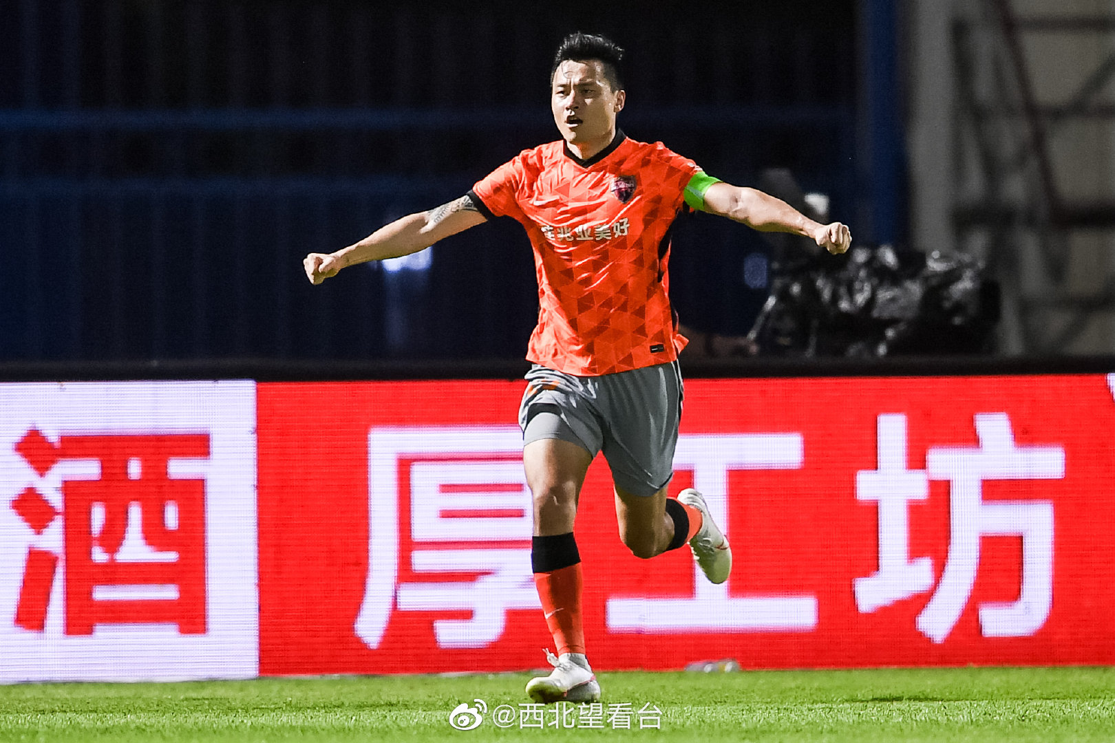 郜林帮助深圳队登顶