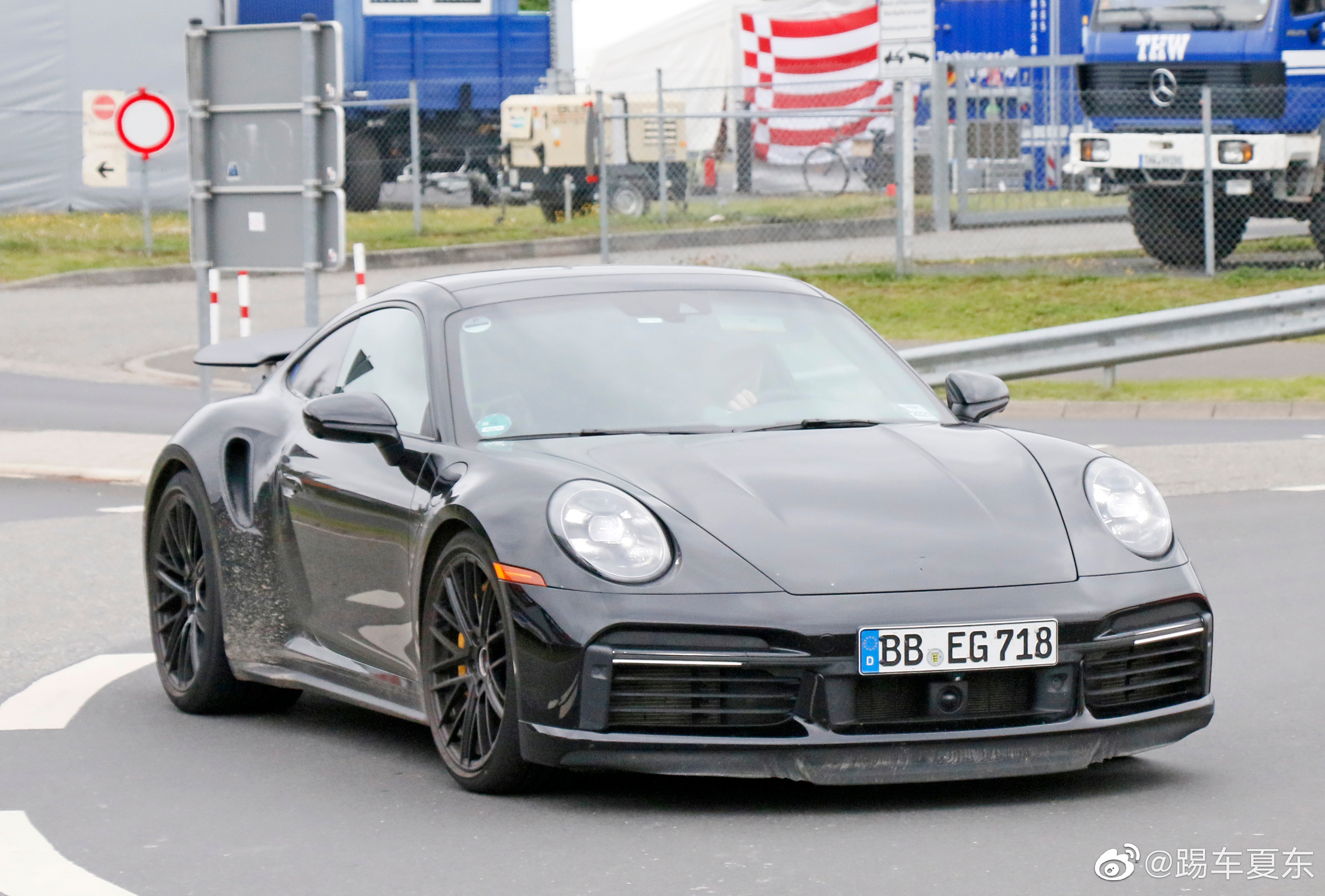 保时捷911turbo变混合动力?还有天理吗?还有王法吗?