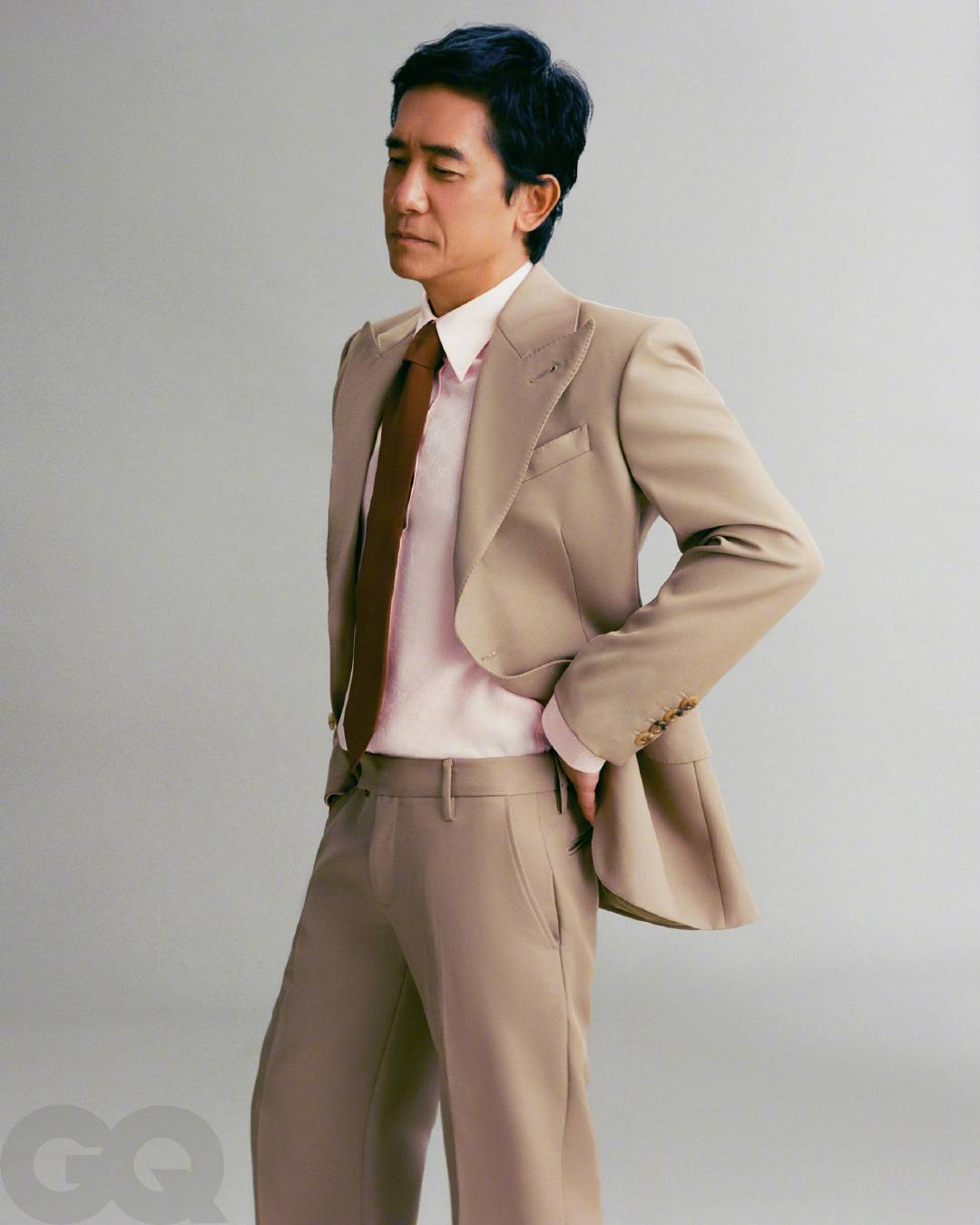 梁朝伟为美版gq2021年10月刊拍摄写真曝光