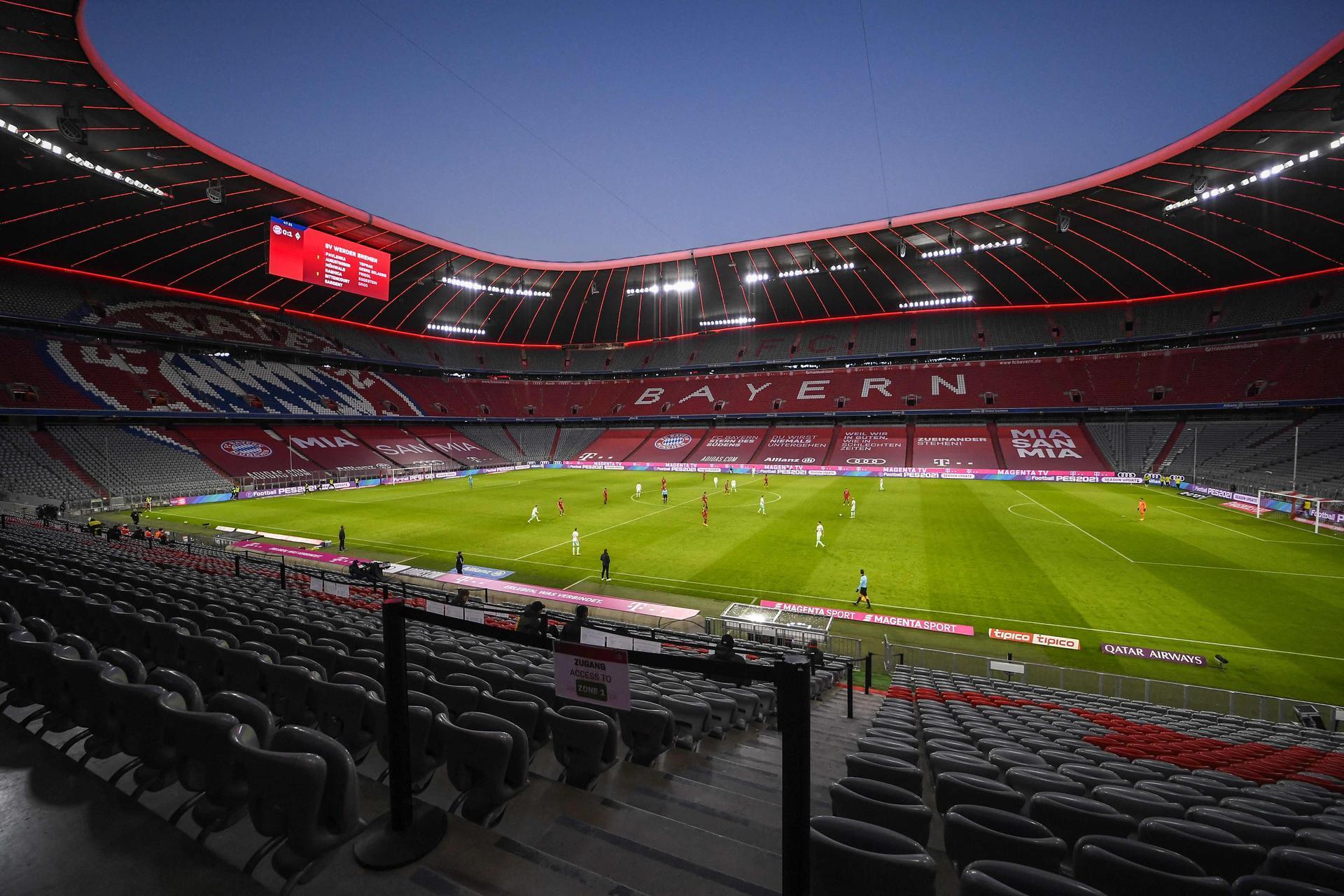 踢球者拜仁只能在安联球场接待20000名观众因为巴伐利亚州目前希望