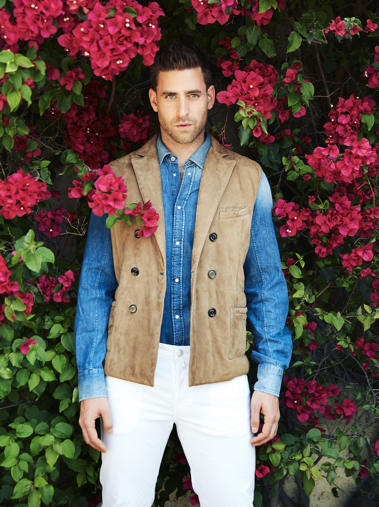 oliverjackson-cohen之前为《gio》杂志拍摄写真再曝新图!什么水平?