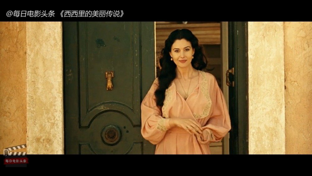 美丽传说女神倚门太美了银幕上颜值女神前十必须有她