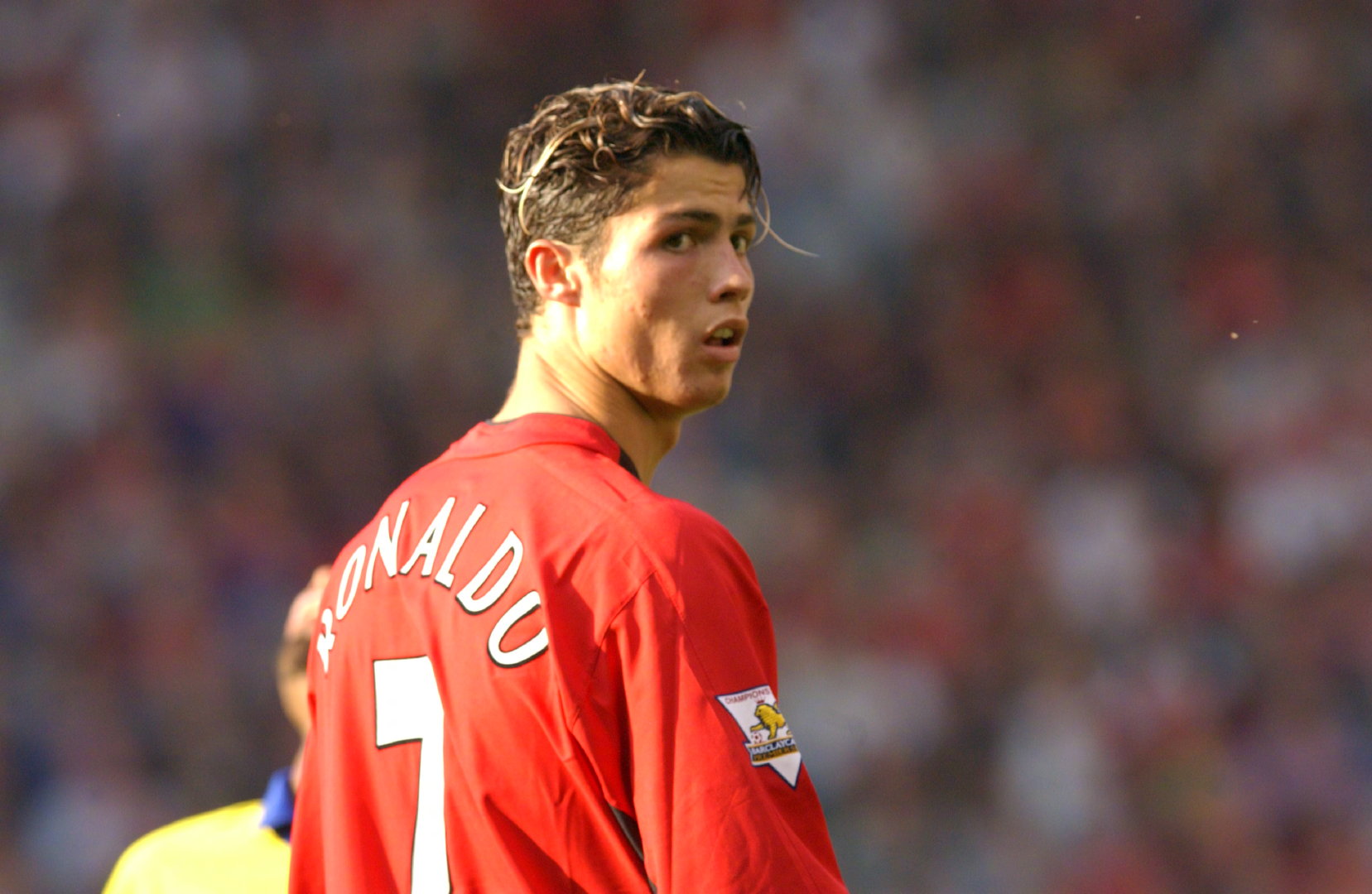 红魔卧谈会回首青春记忆你对于20032004赛季初登英伦赛场的小小罗印象