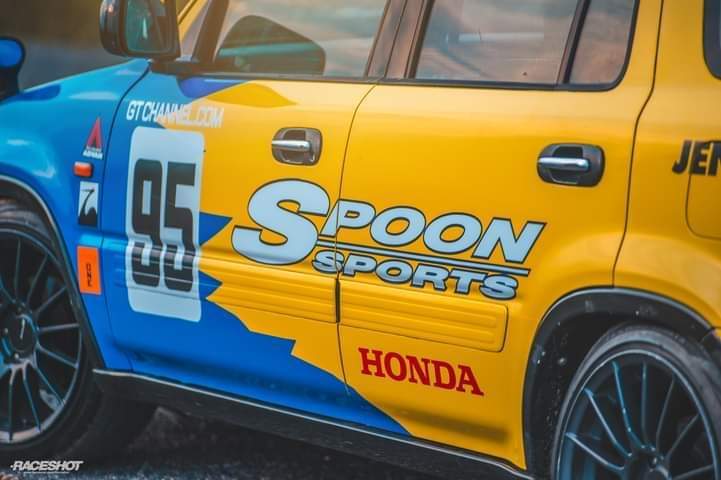 spoon的涂装放suv上依旧帅啊