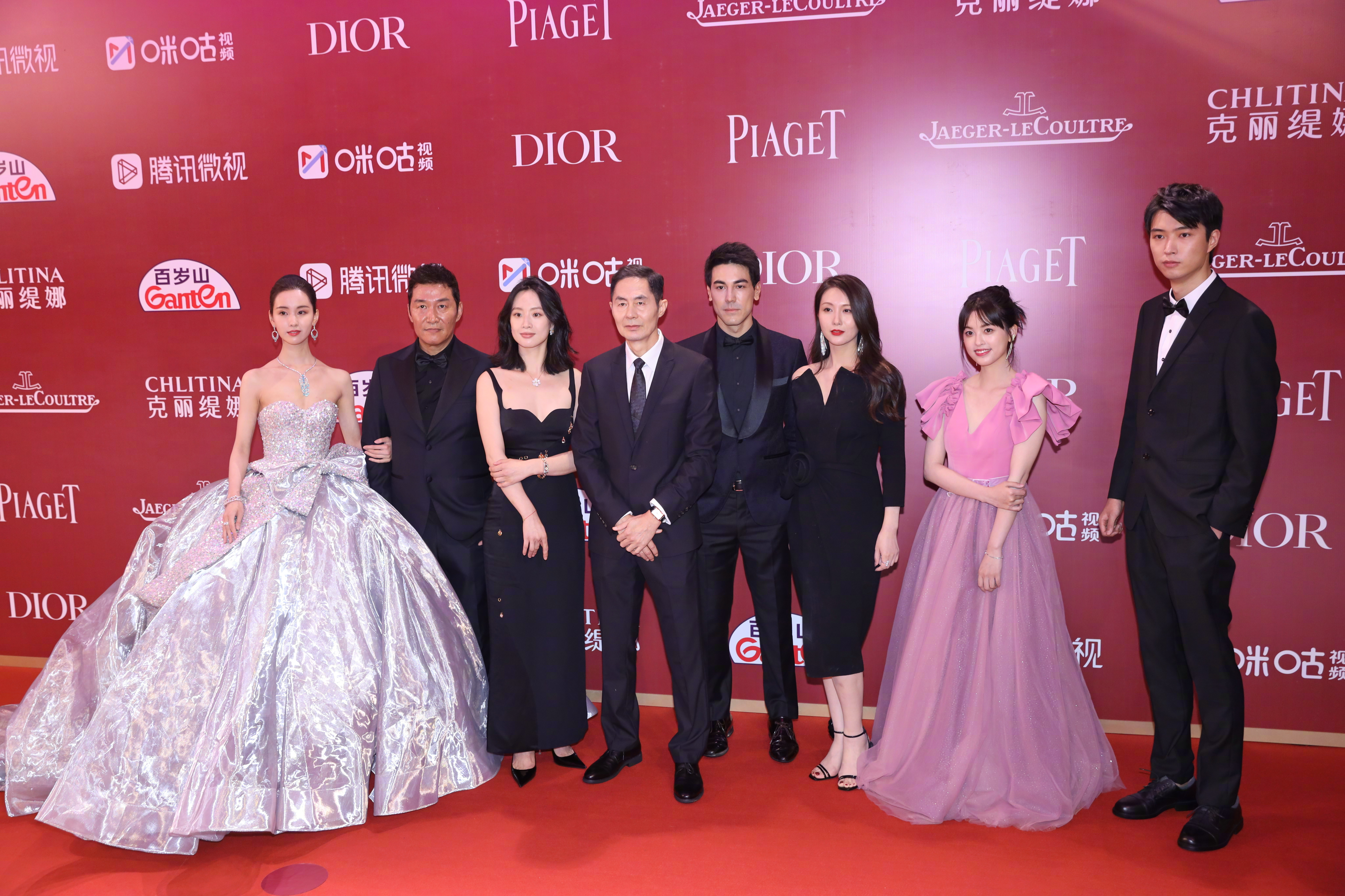 上海电影节闭幕红毯热汤剧组导演章明主演陈都灵李梦赵燕国彰等亮相