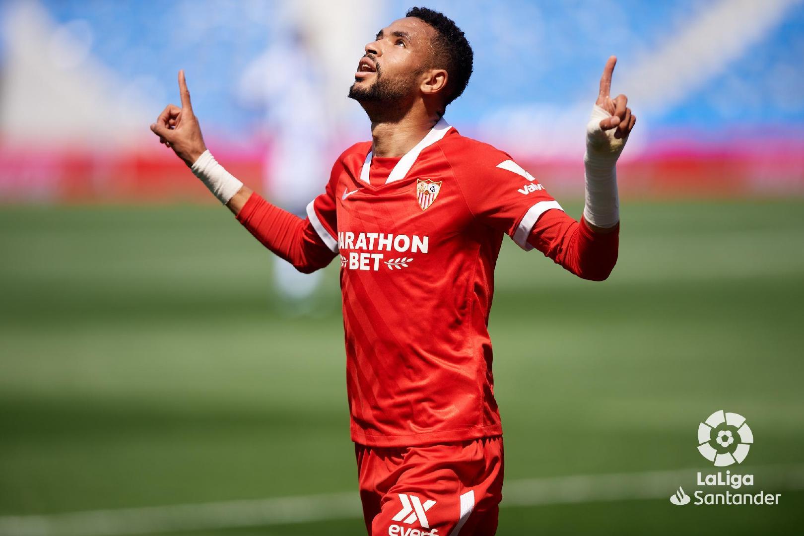 24岁的塞维利亚前锋恩内斯里,首个完整赛季18粒进球