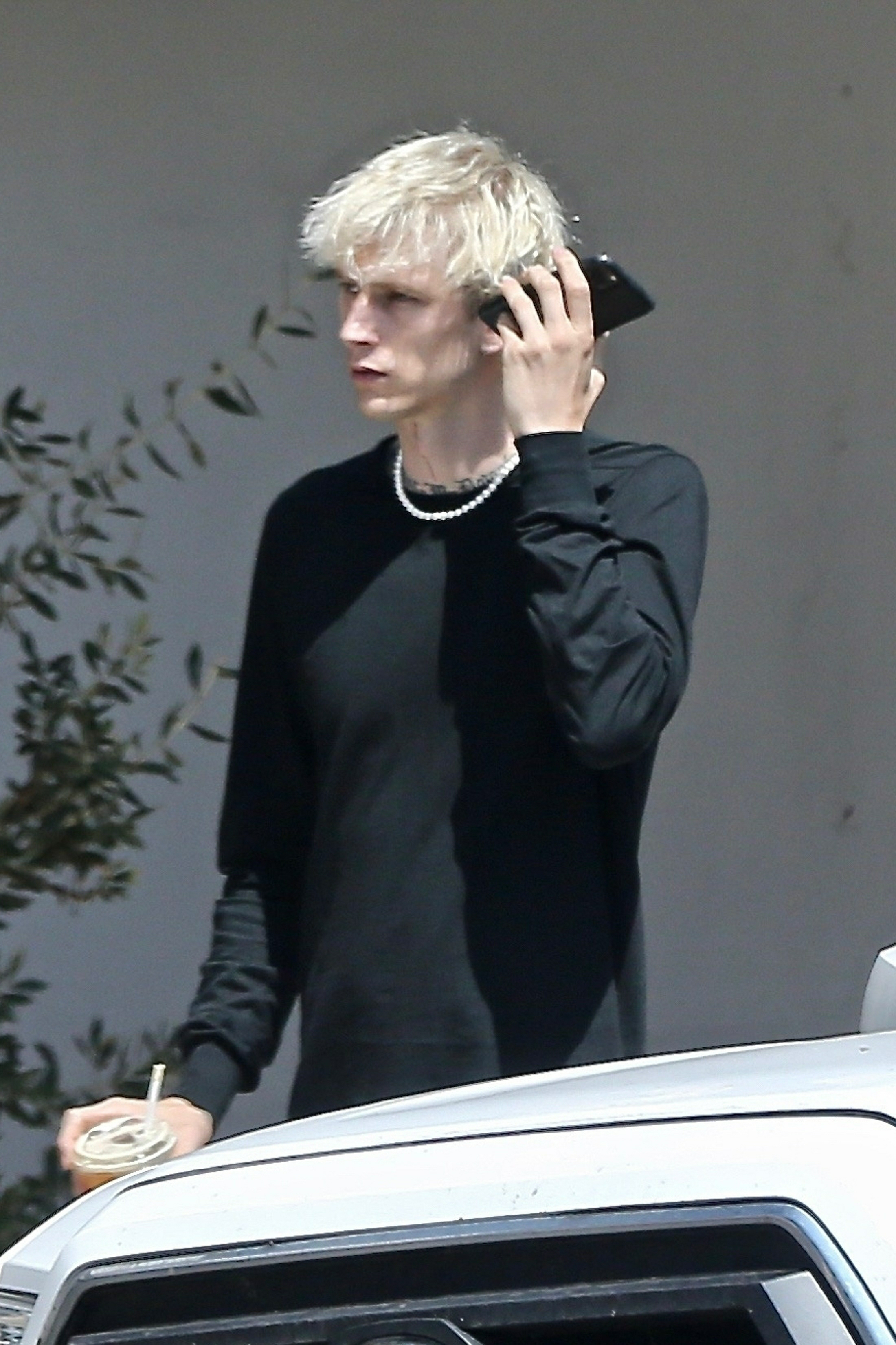 超型枪哥machinegunkelly新街拍