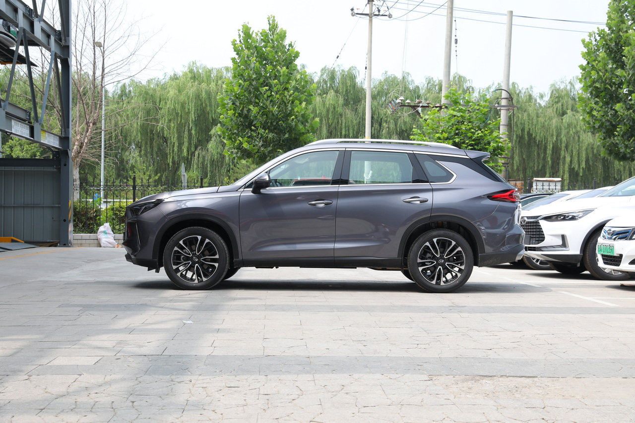 [汽车流言板]广汽传祺gs4plus上市,售价12.68-14.98万元.