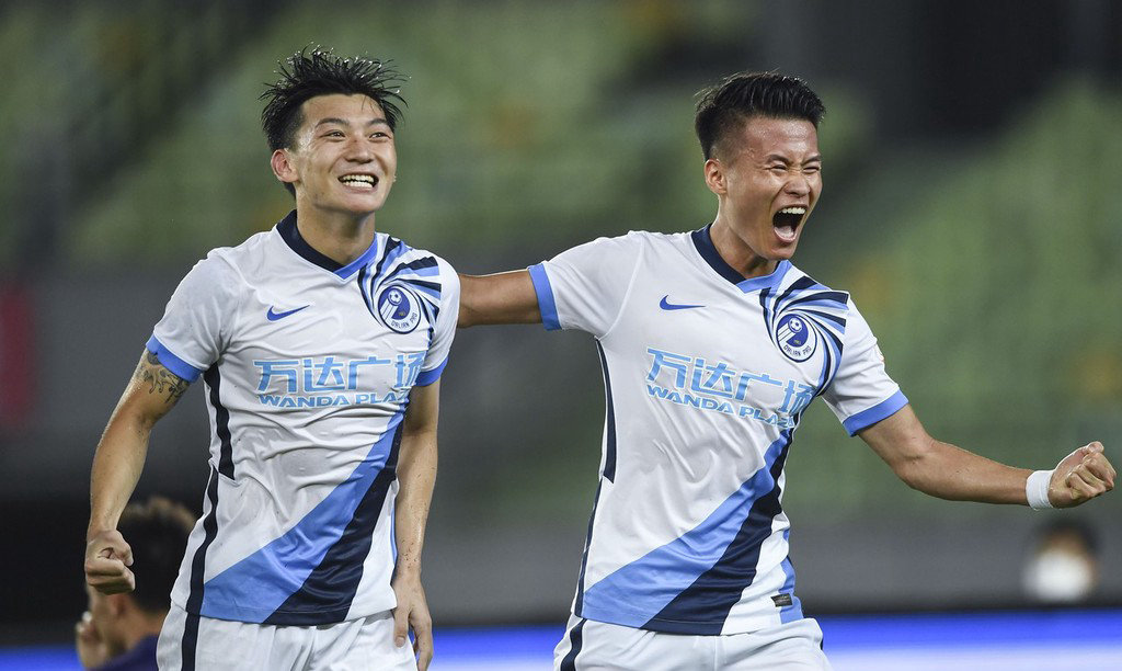 大放异彩的林良铭能最终帮助大连人足球俱乐部成功保级吗