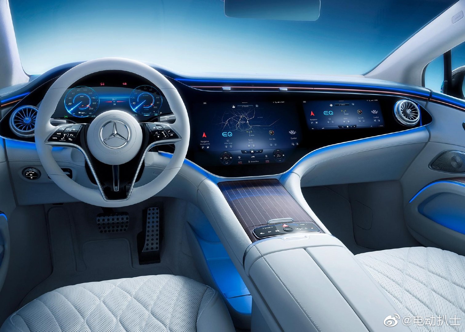 汽车设计大赏内饰其实是给车内乘坐人员看的