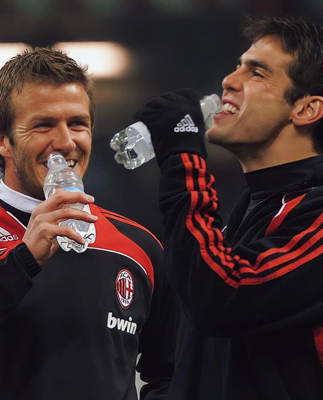 卡卡和贝克汉姆在米兰同框你还记得这事哪个赛季么