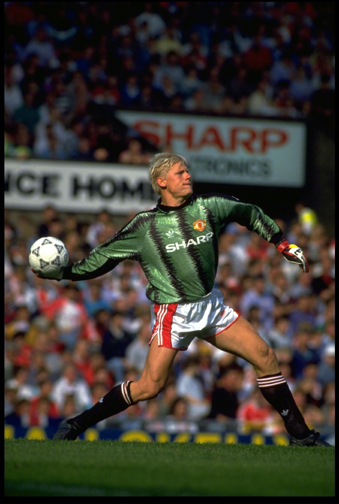 1991年的今天舒梅切尔加盟曼联你对他有何印象