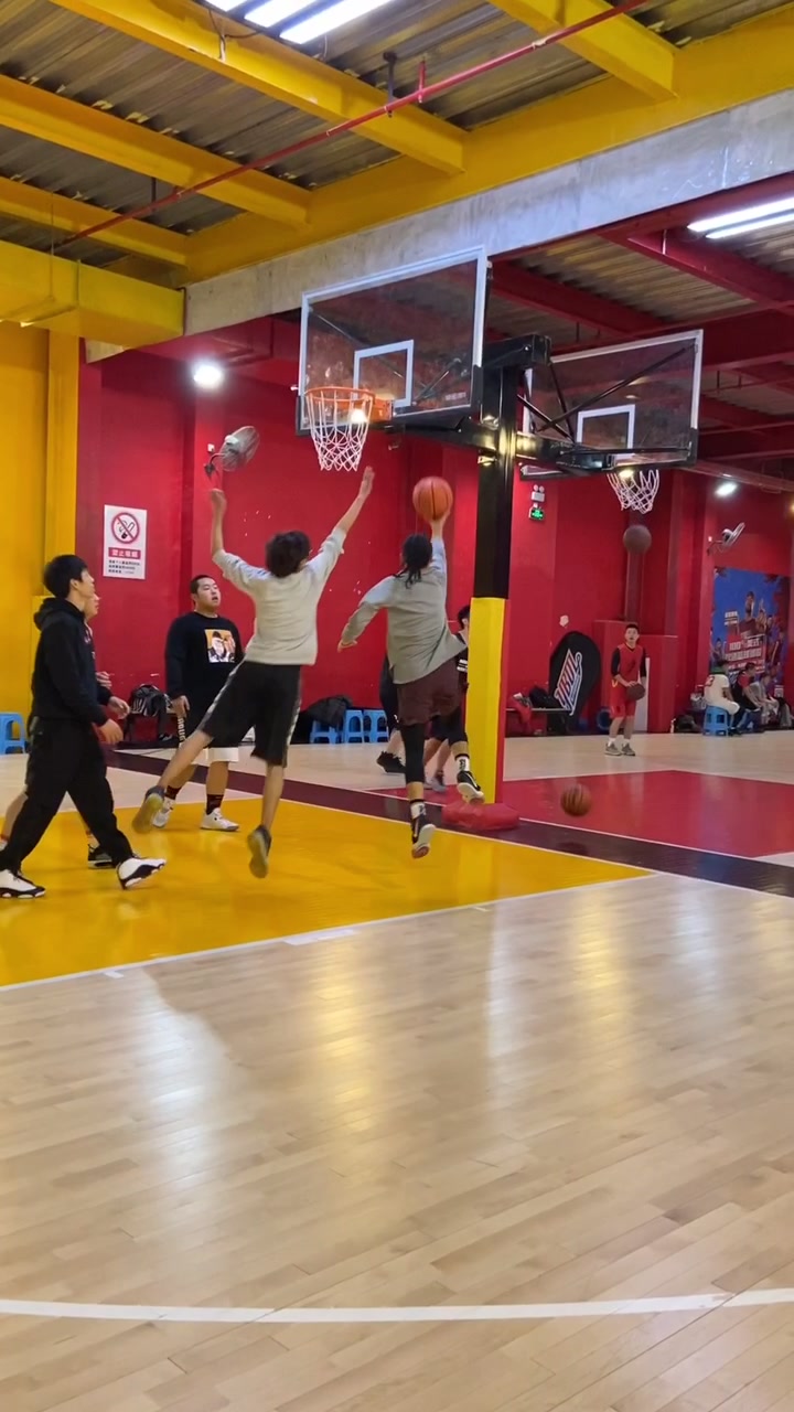 这个胯下双变向过人什么水平