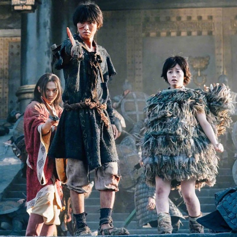 桥本环奈《王者天下》剧照公开,在沙雕的路上越走越远了 zt