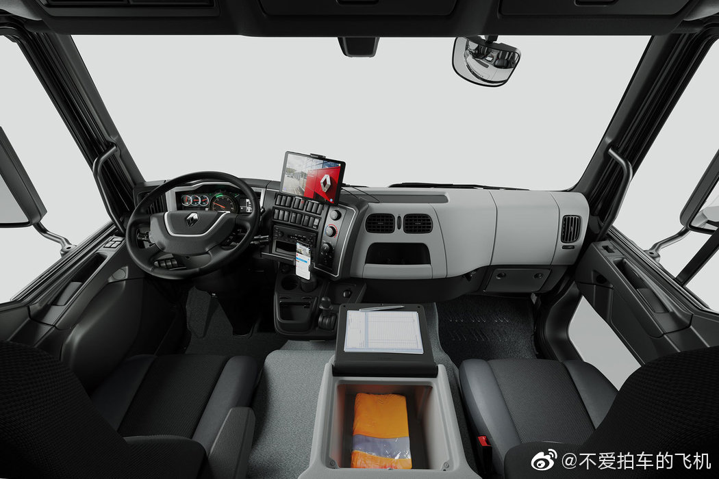 飞机推车雷诺雷诺d系列卡车要出2020款了内饰做了小改动jrs觉得怎么样