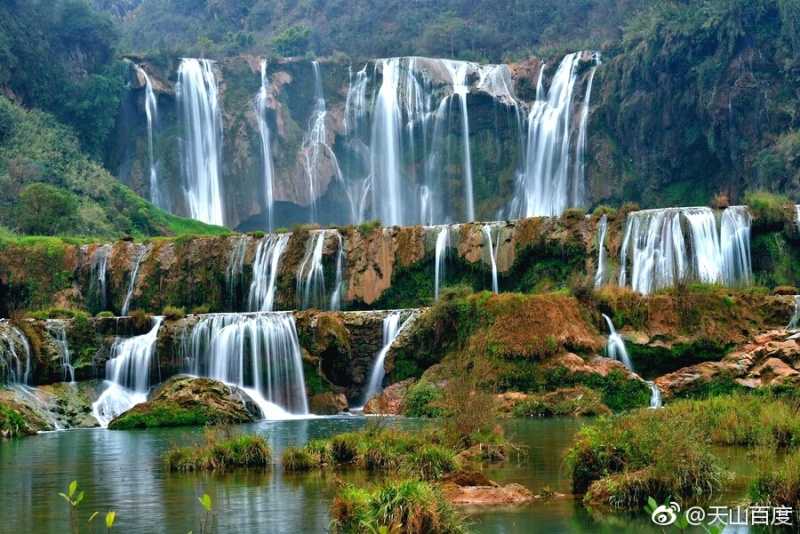 横县古十景之一的"三峡悬流"——九龙瀑布群风景区,太美了 zt