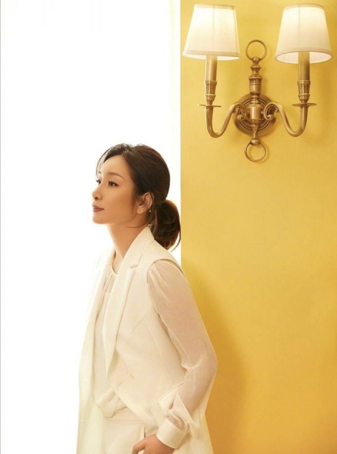 秦海璐超话白衬衫照片你觉得如何zt