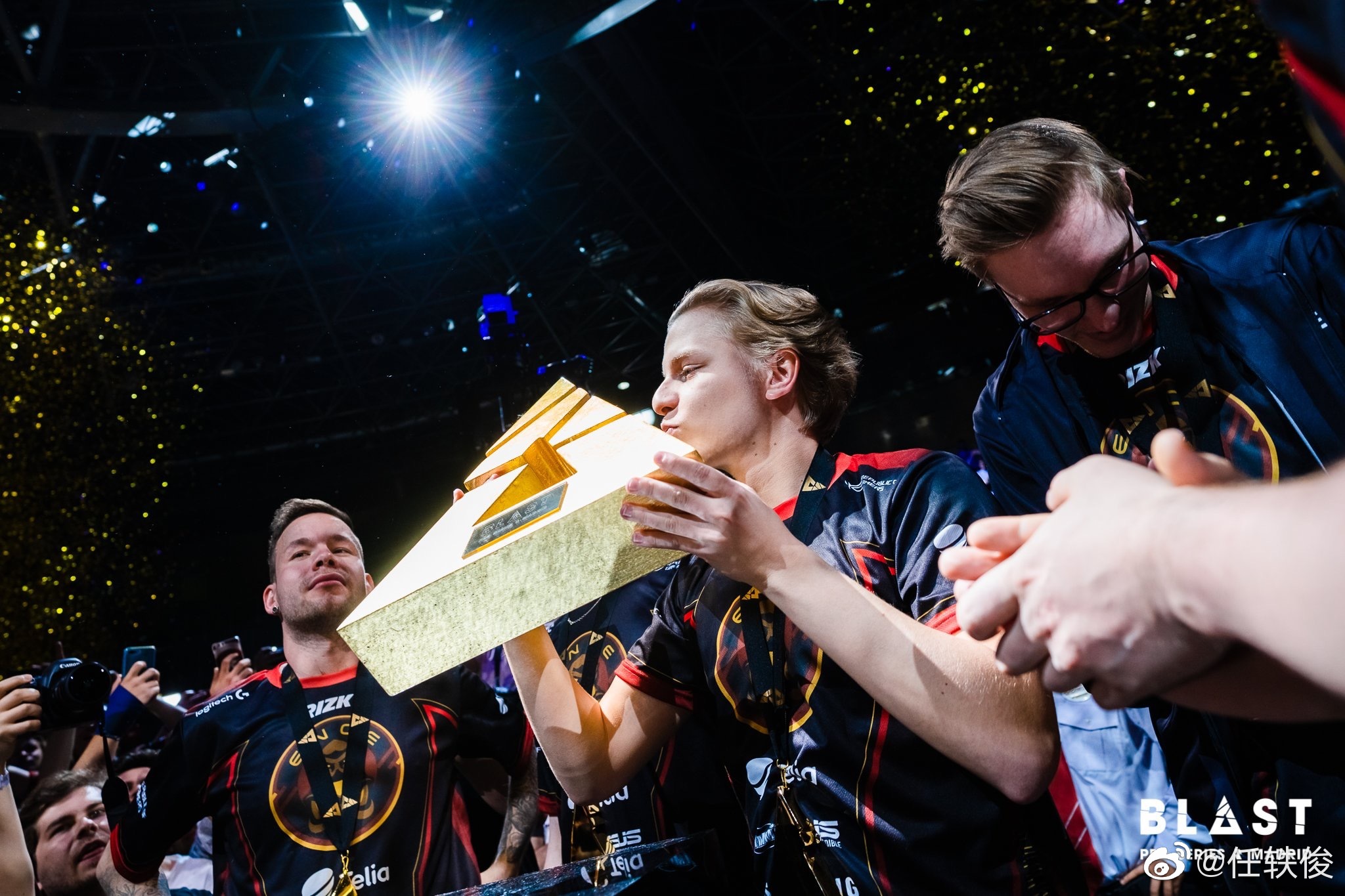 blast2019马德里站ence以2-0击败astralis夺得冠军同时决赛第一张地图