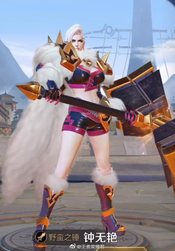 体验服钟无艳优化,漂白了皮肤白的吓人