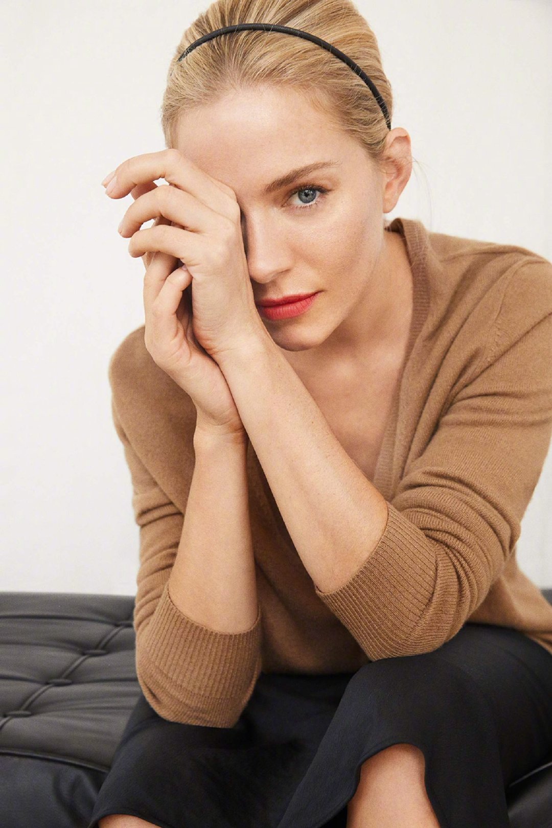 西耶娜·米勒《porteredit》新写真,你觉得如何? zt - 虎扑社区