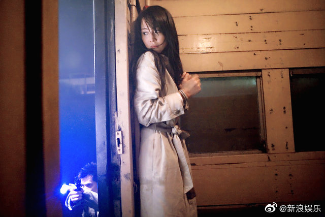 2009年《痞子英雄》,张钧甯饰演的蓝西英,你觉得怎么样? zt