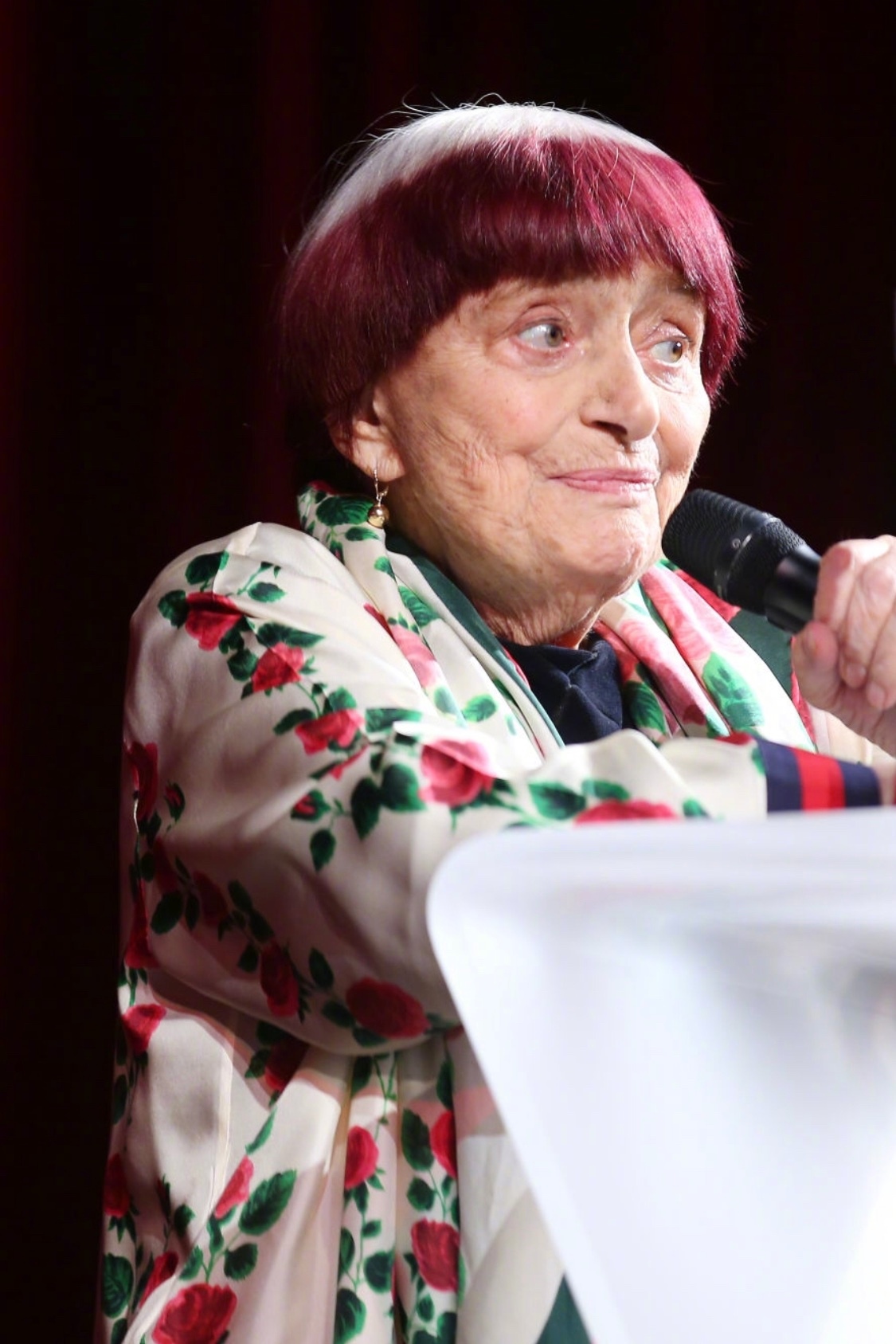 柏林电影节阿涅斯·瓦尔达接授第68届柏林电影节摄影机奖. zt