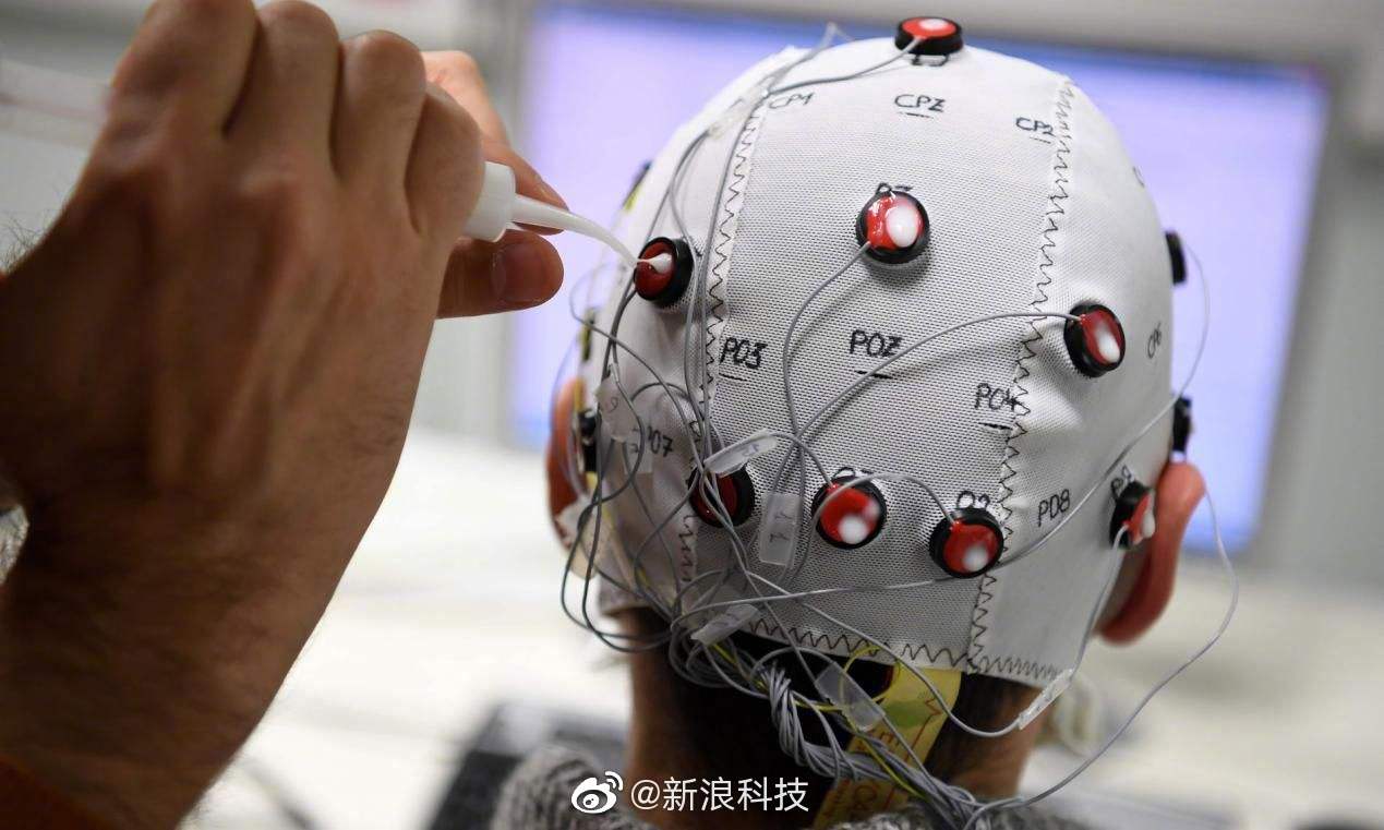 脑机接口公司neuralink首席执行官,同时也是特斯拉掌门人的马斯科称