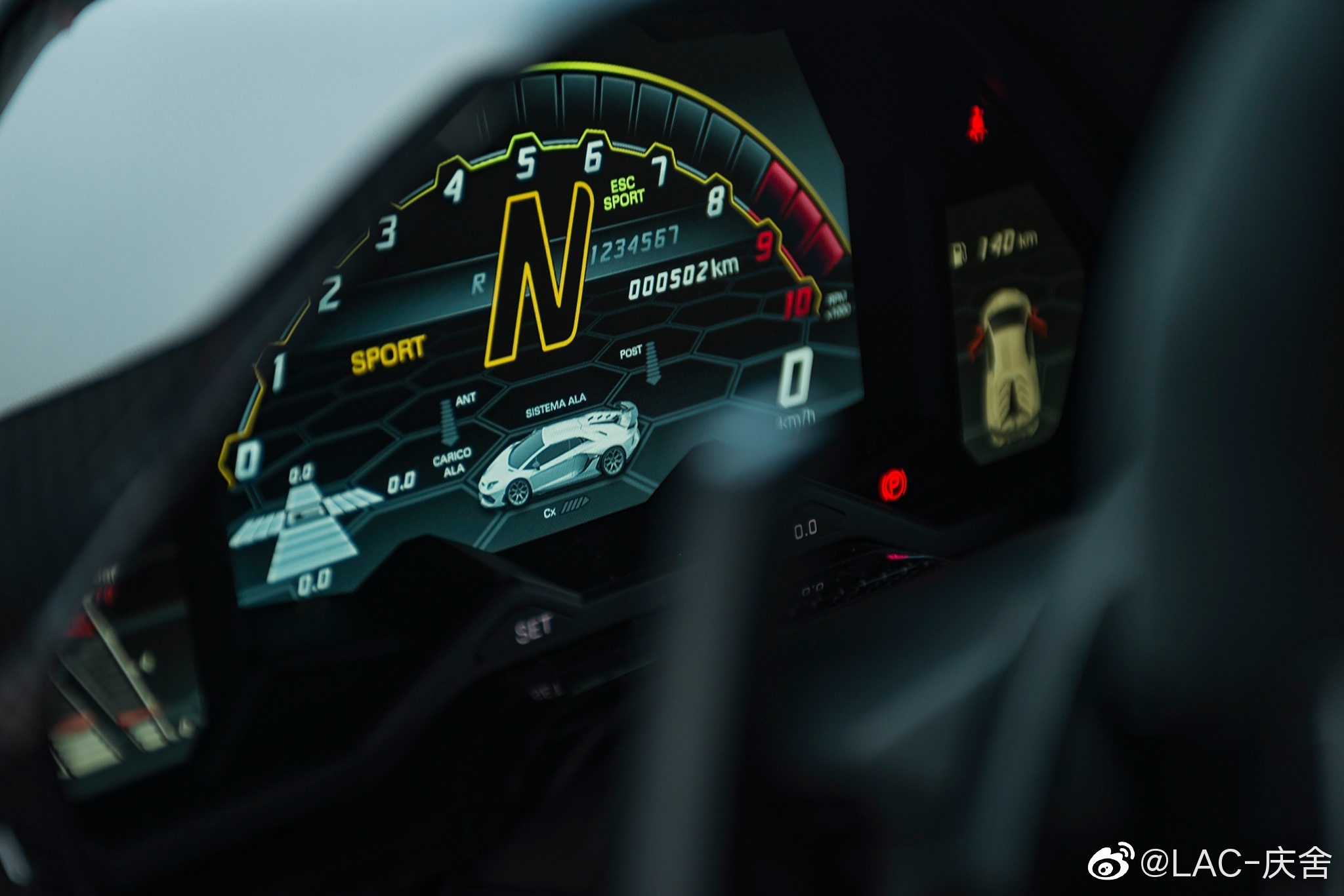 卸货了lamborghiniaventadorsvjzt
